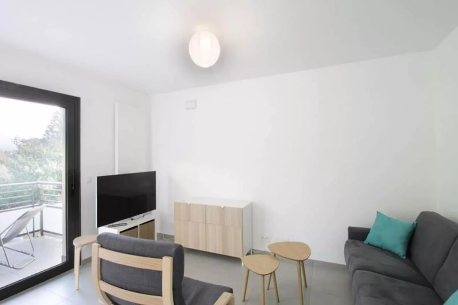 T2 Tout Neuf Entre Lac Et Centre-ville-Woonkamer