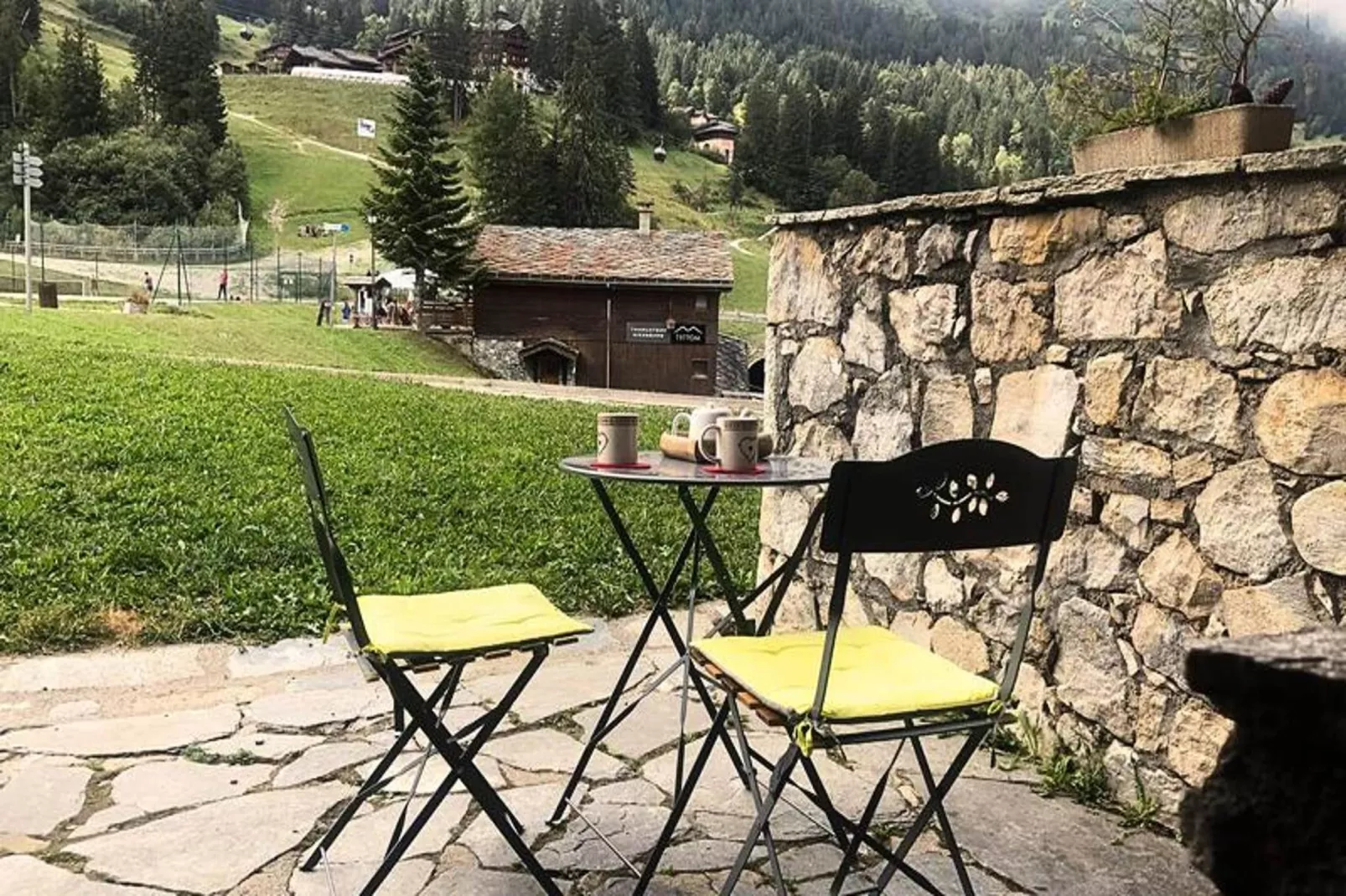 Résidence Prariond-Uitzicht zomer