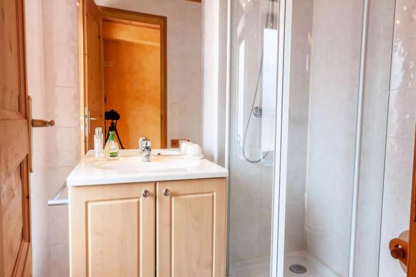 Résidence Place Eglise-Badkamer