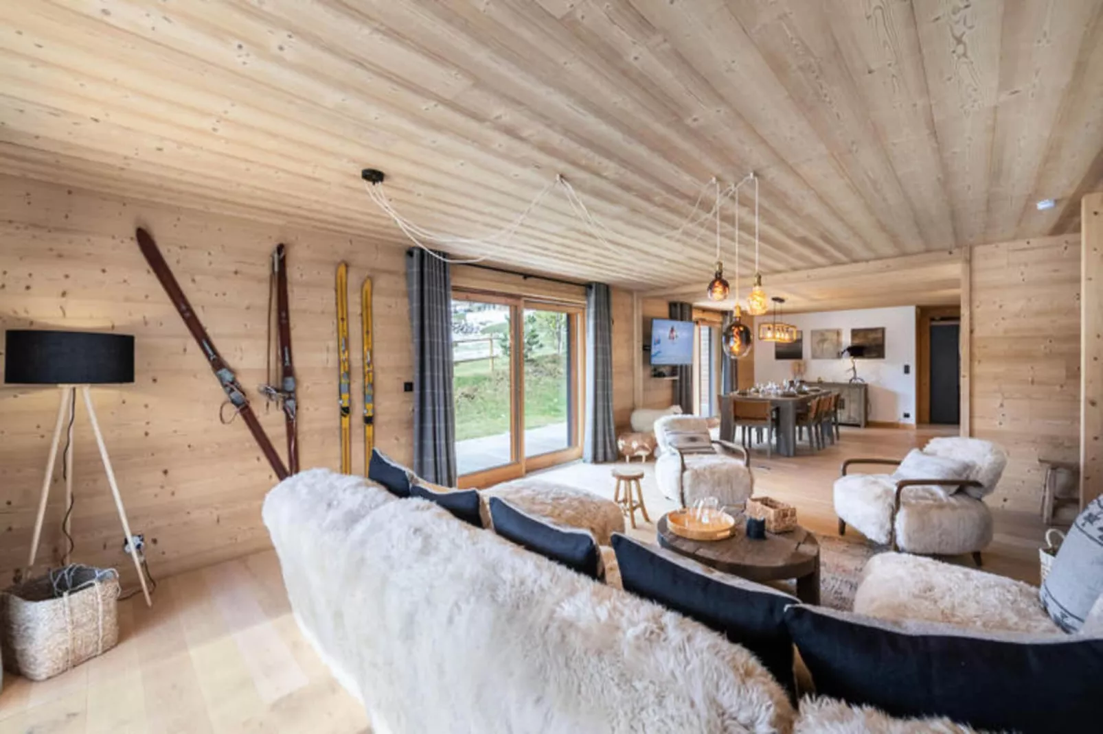 Résidence Demimeige-Buitenkant zomer