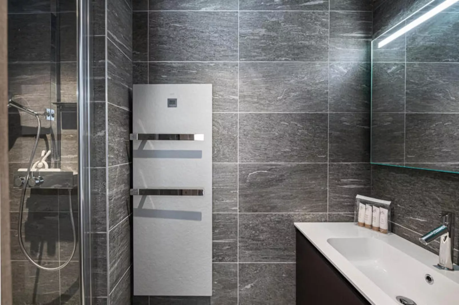 Résidence Stallion A-Badkamer