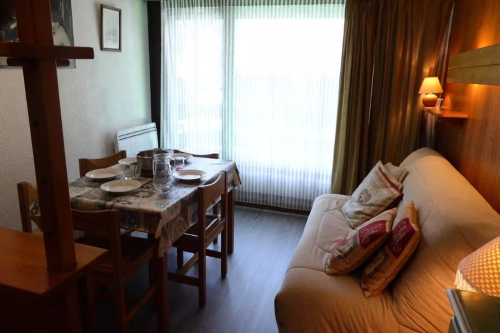 Résidence Le Brulaz-Buitenkant zomer