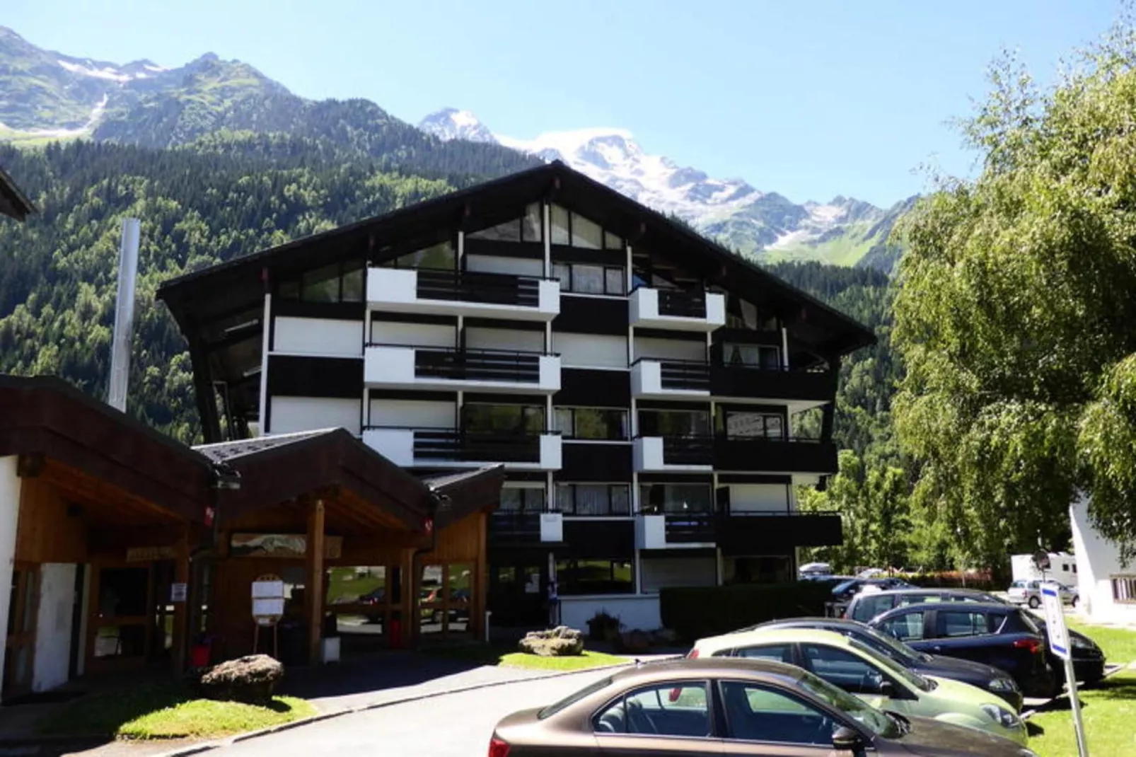 Résidence Bel'aval-Buitenkant zomer