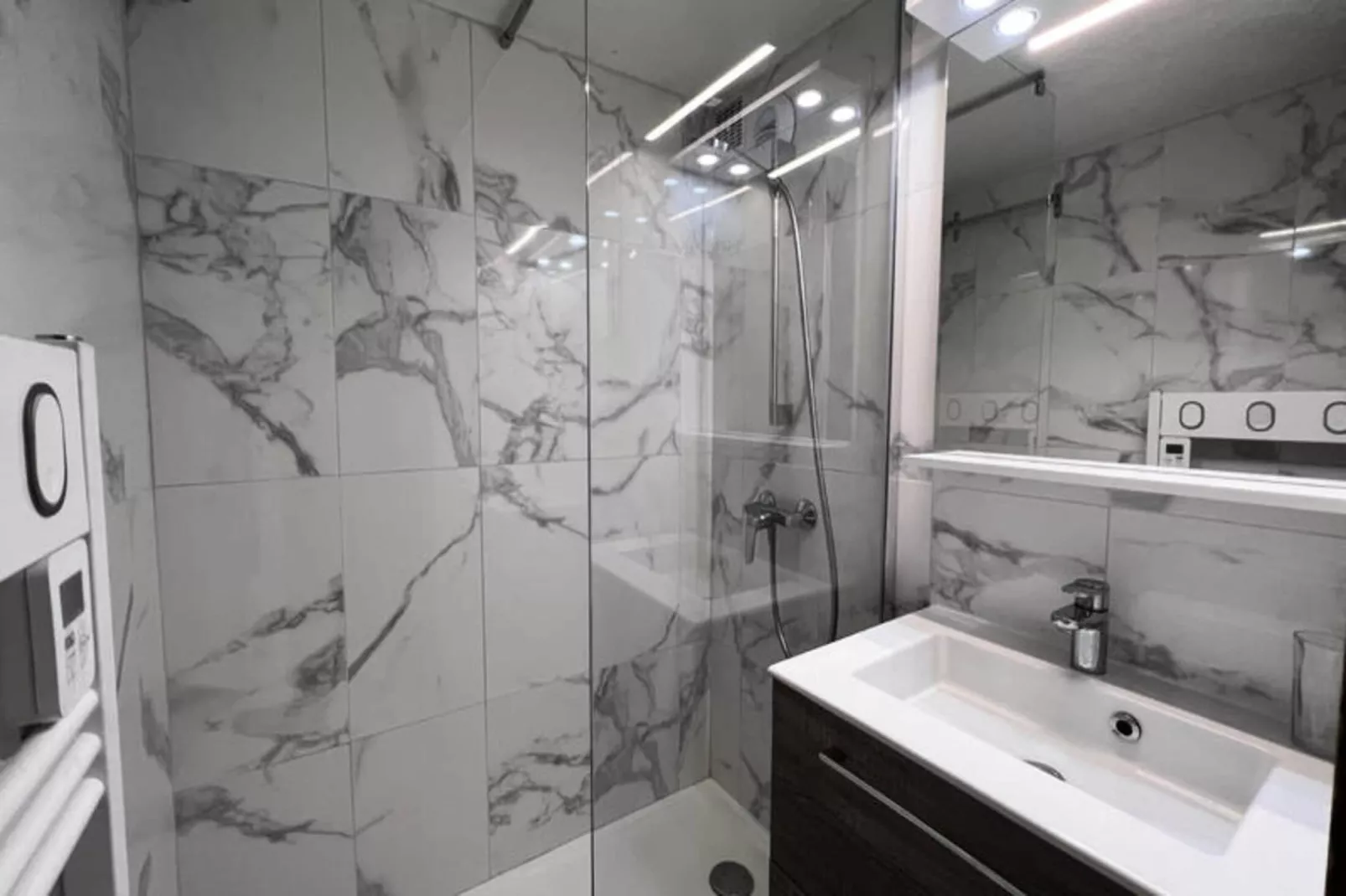 Appartements à La Clusaz-Badkamer