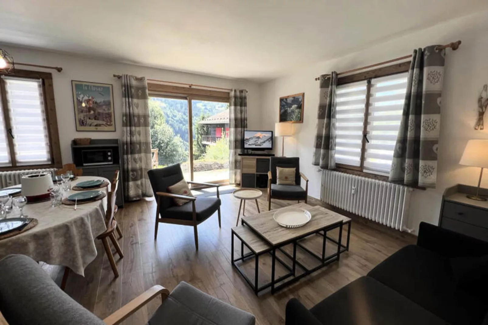 Appartements à La Clusaz-Eetkamer