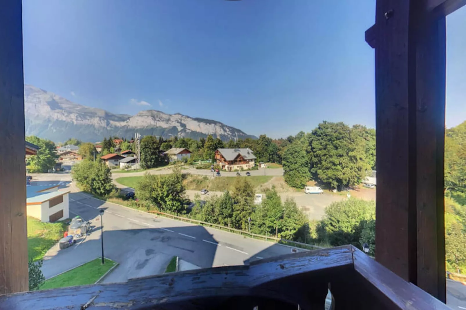 Appartements à Les Carroz-d'Arâches-Image-tags.