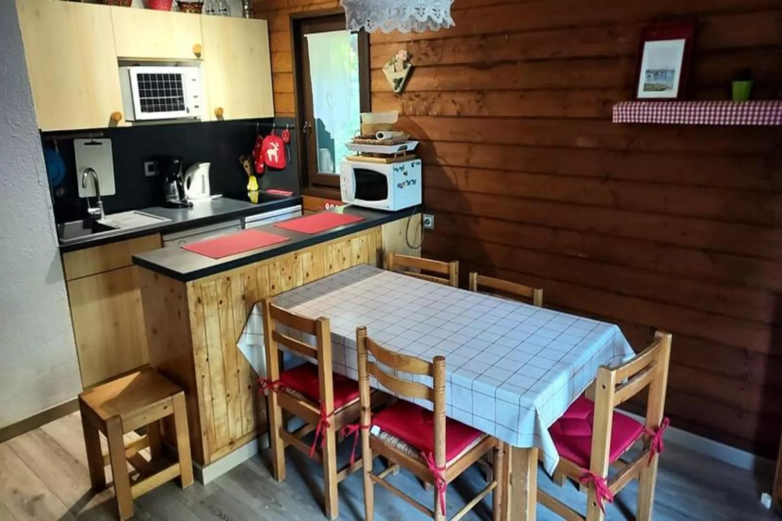 Résidence Le Yeti-Buitenkant zomer