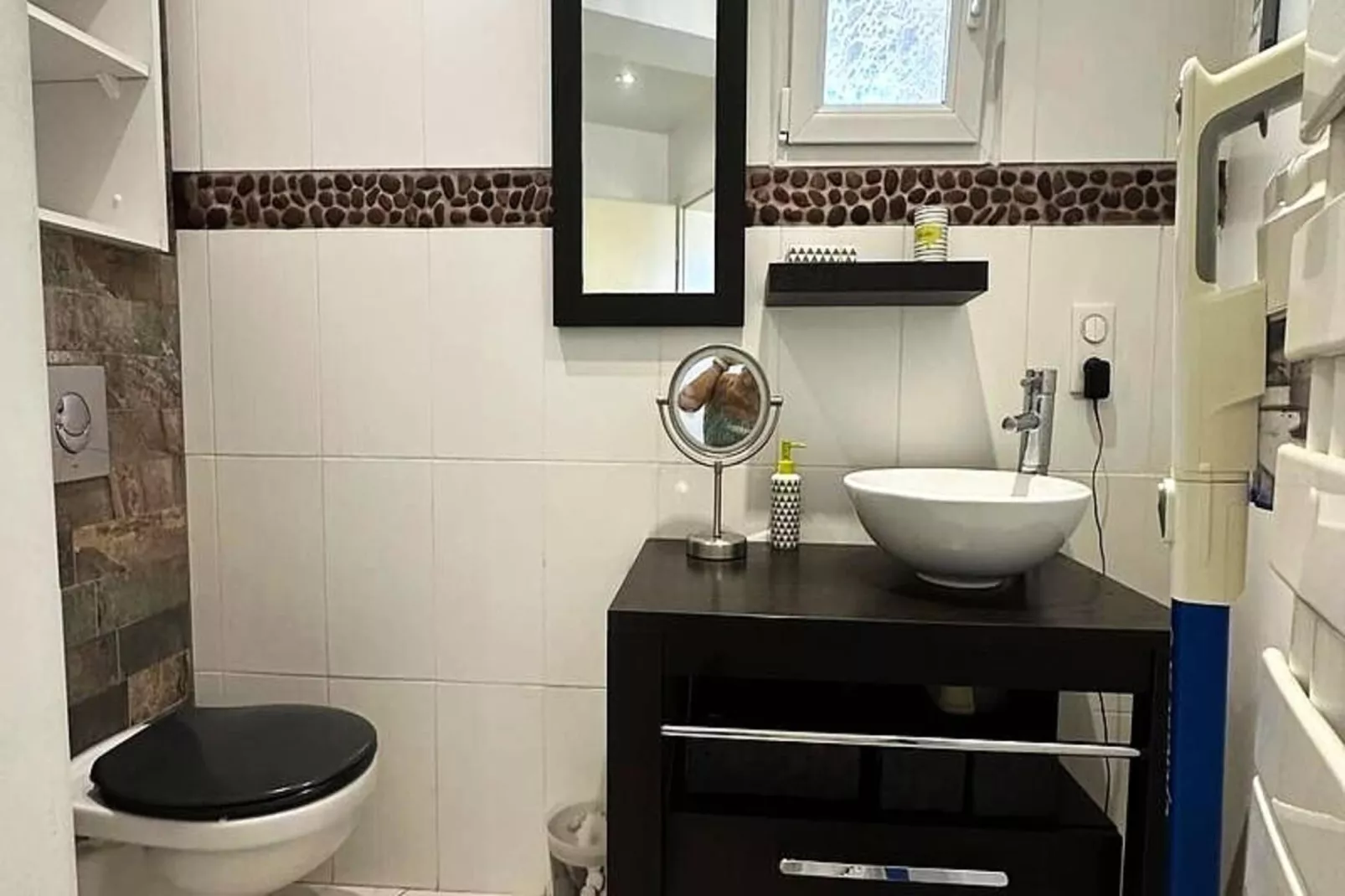 Résidence Rayolet-Badkamer