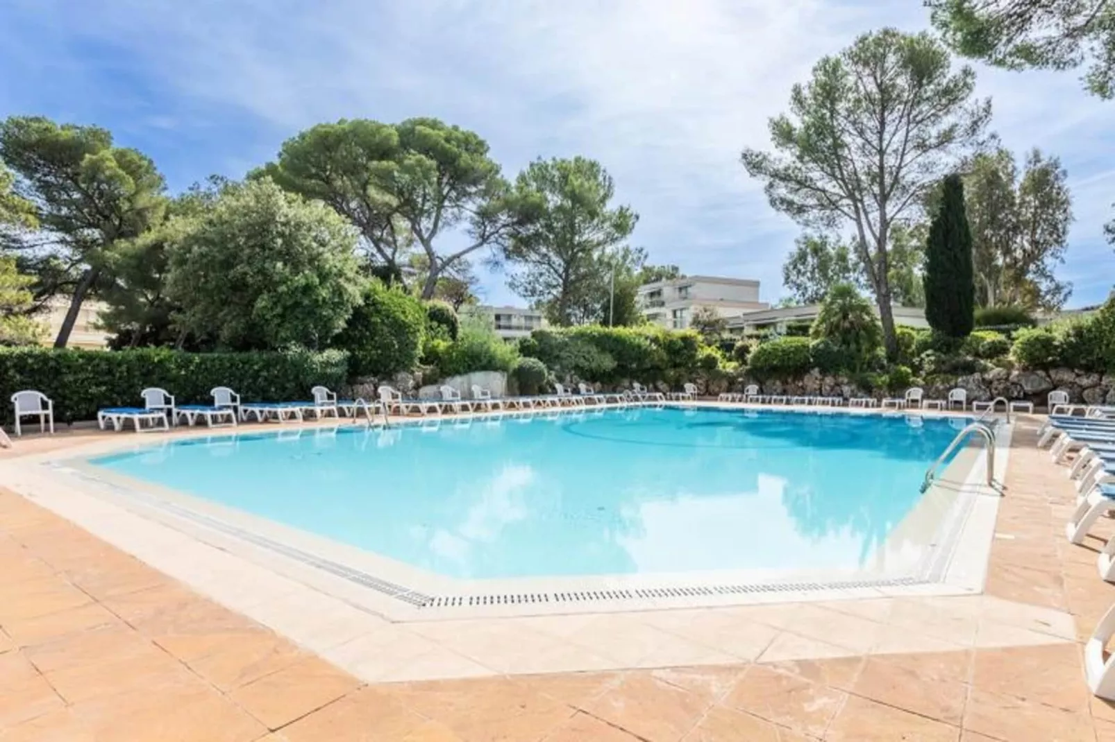 Résidence Pierre & Vacances La Corniche d'Or-Overloop