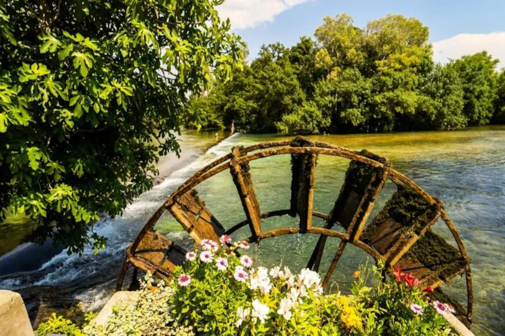 Maison En Pierre Proche Du Centre Ville-Image-tags.