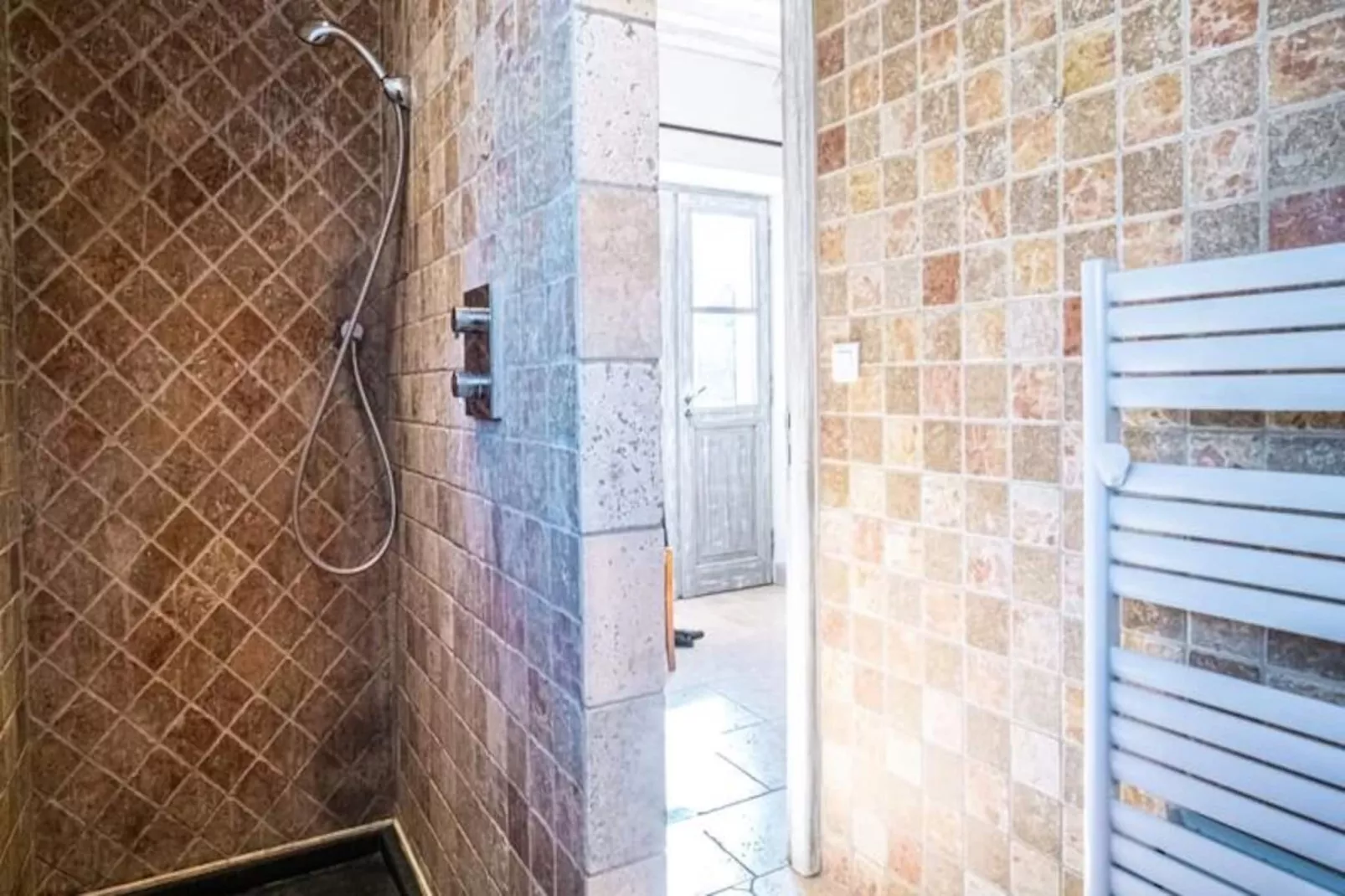 G&icirc;te Tout Confort - Jardin Et Piscine Chauff&eacute;e-Image-tags.