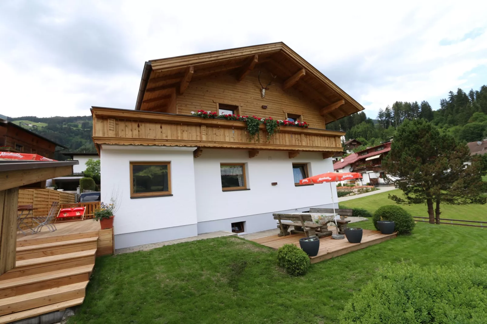 Ferienhaus Marienbergl - 6 Personen-Buitenkant zomer