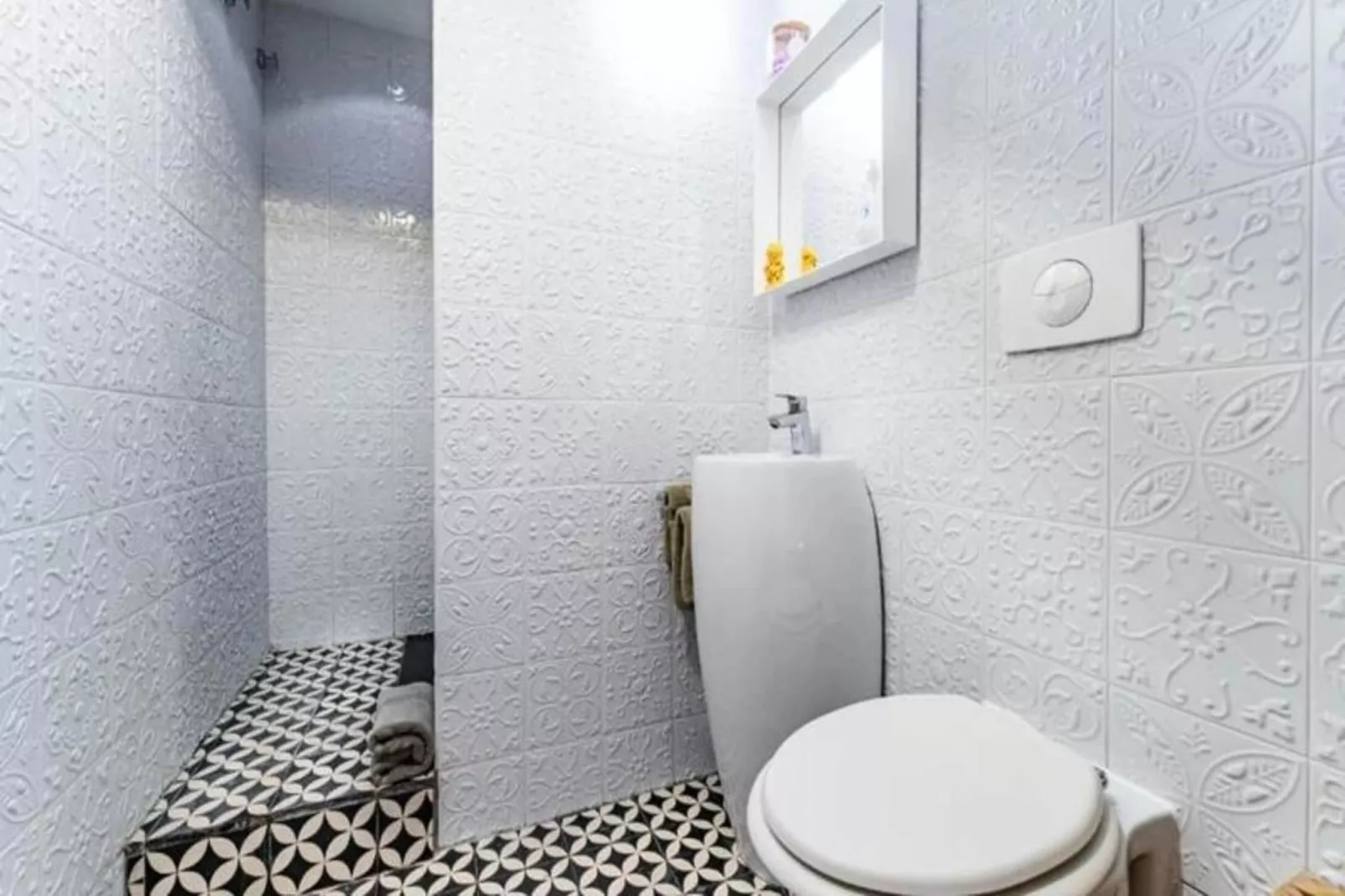 Superbe Appartement Bordelais Plein De Charme Et Lumineux Avec Terrasse-Woonkamer