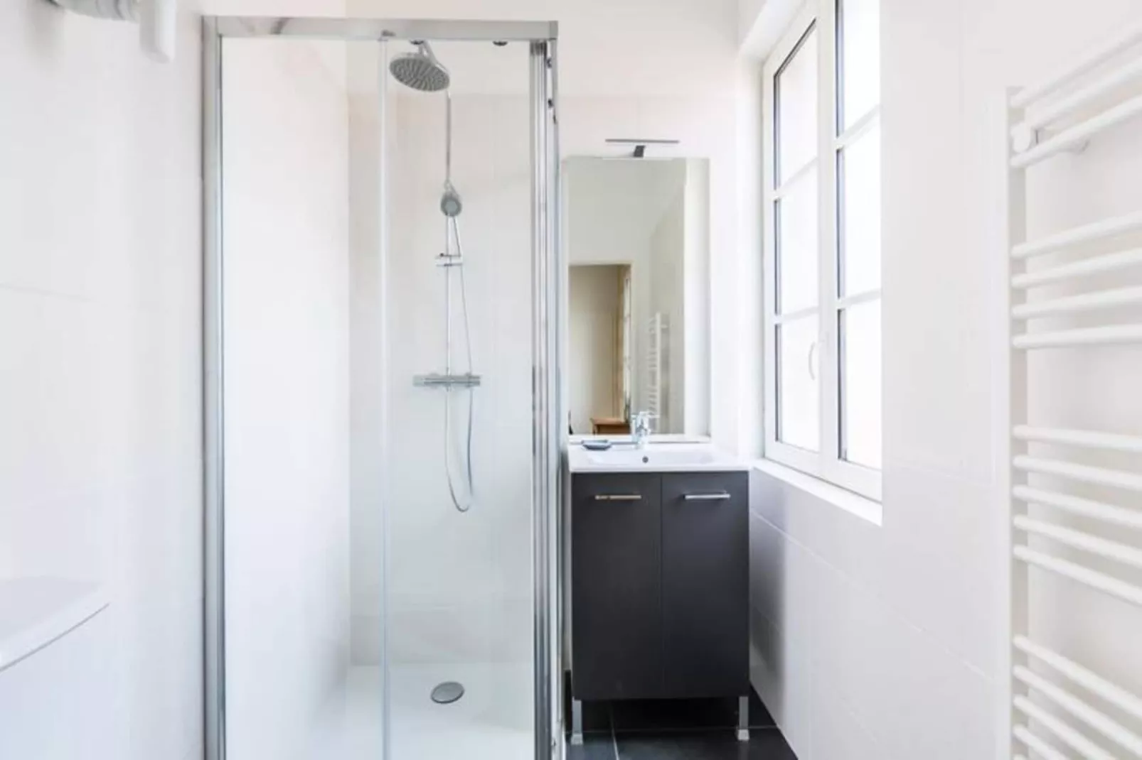 Superbe Appartement En Plein C&oelig;ur Des Chartrons-Badkamer