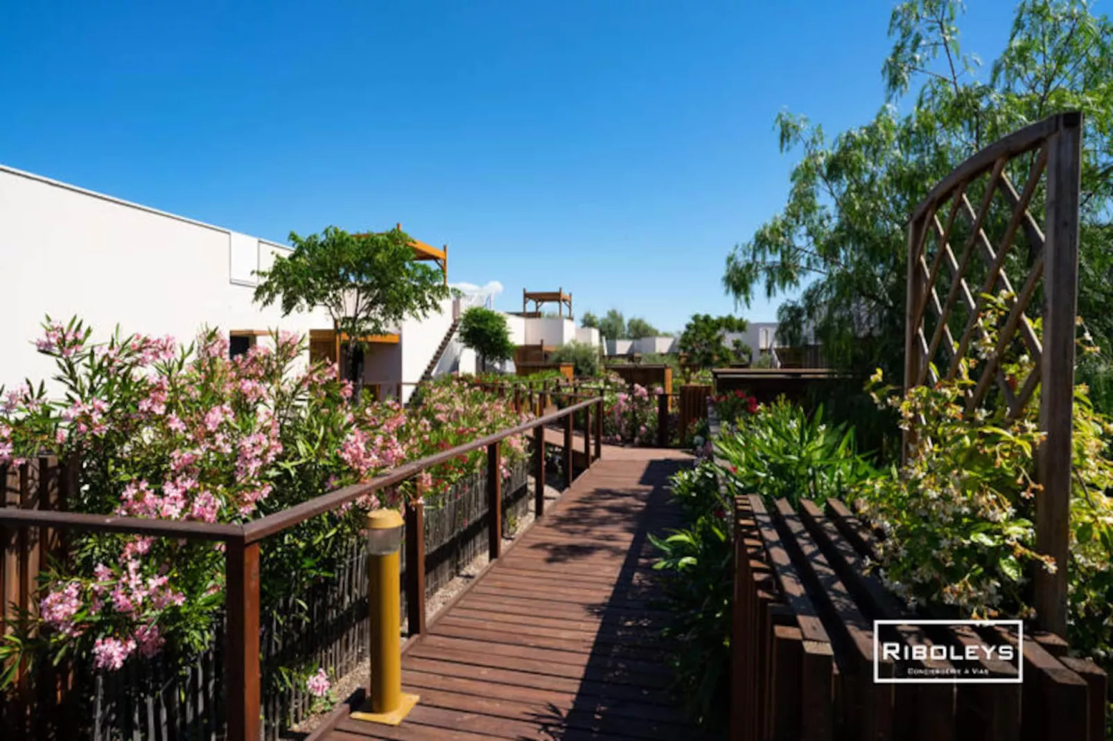 Villa T3 &agrave; 400m De La Plage Avec Piscine-Image-tags.