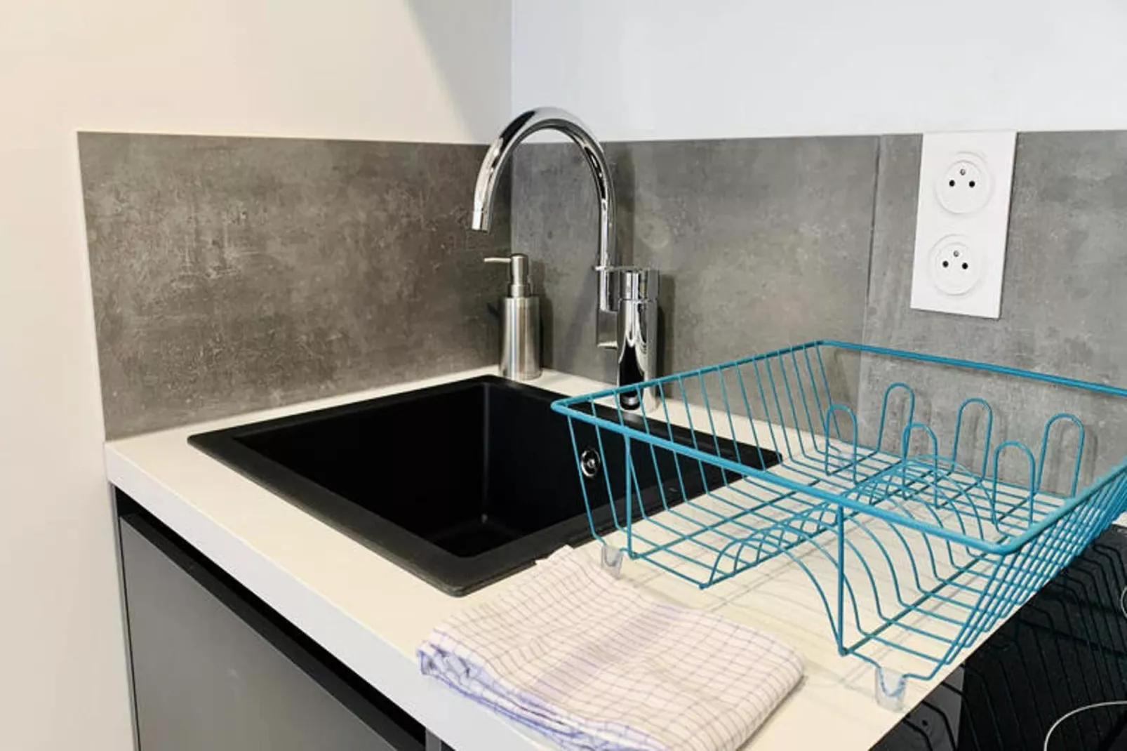 Le Nid Douillet - Studio 🌙-Keuken