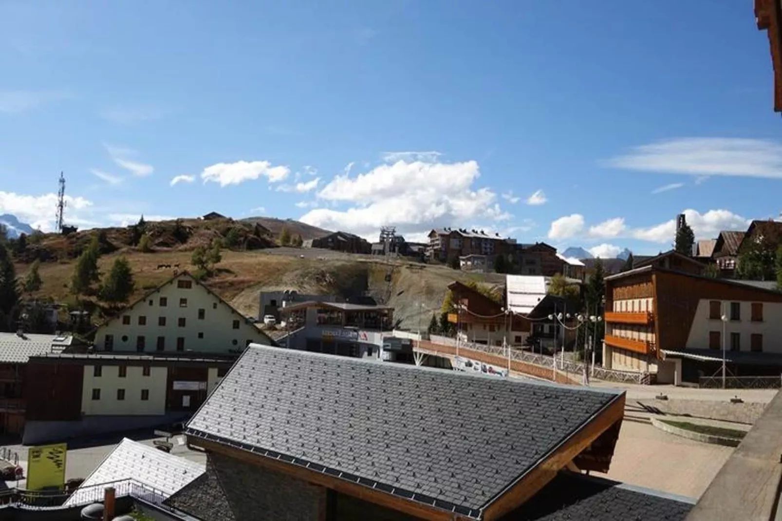 Résidence Maison De L'alpe-Uitzicht zomer