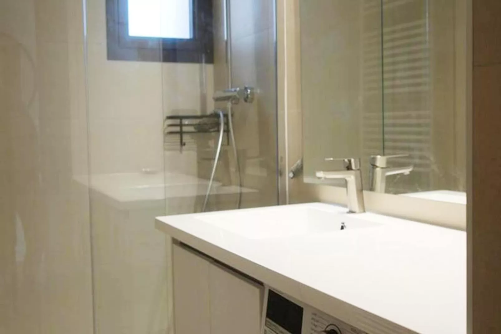 Résidence Sures A-Badkamer