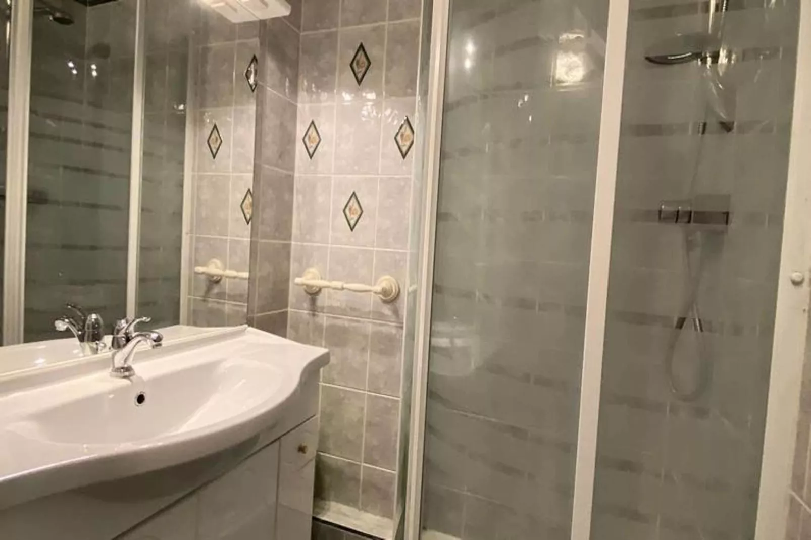 Résidence Kandahar-Badkamer