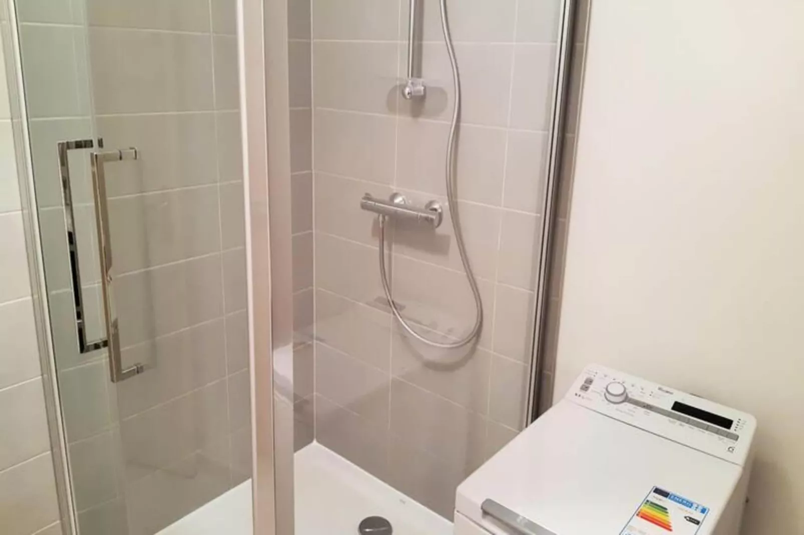 Résidence Tyrol-Badkamer