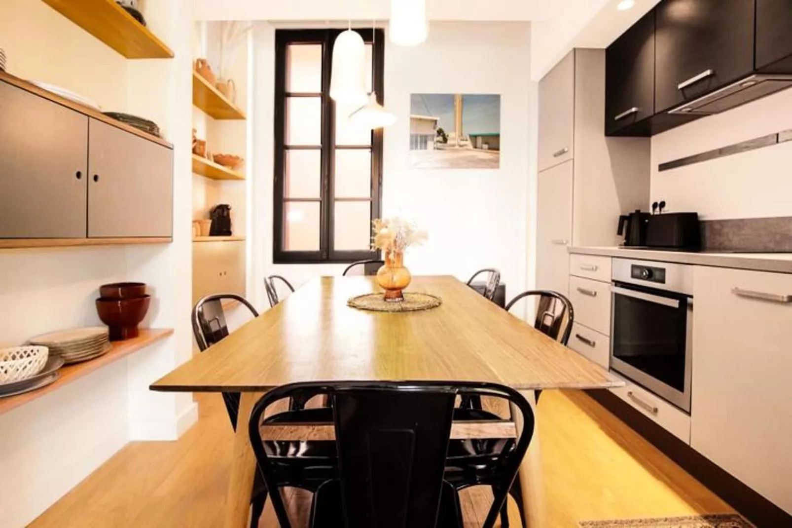 Superbe Maison Au Coeur De La Ville &agrave; Deux Pas De La C&ocirc;te Des Basques-Eetkamer