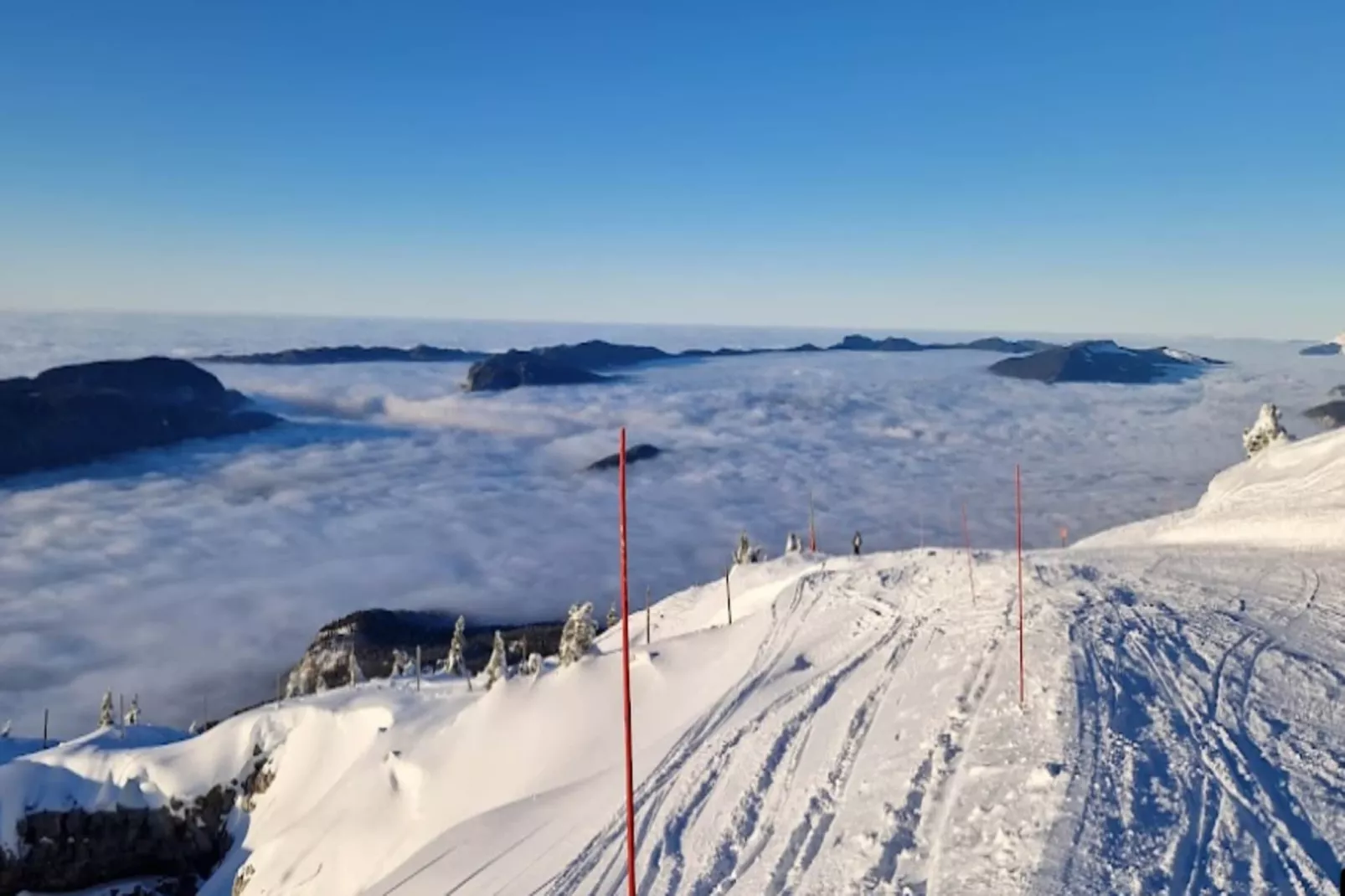 Résidence Astazou-Buitenkant zomer