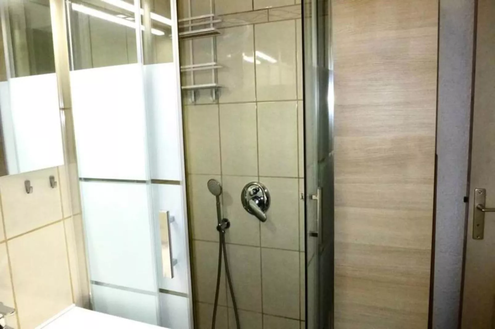 Résidence Neouvielle-Badkamer