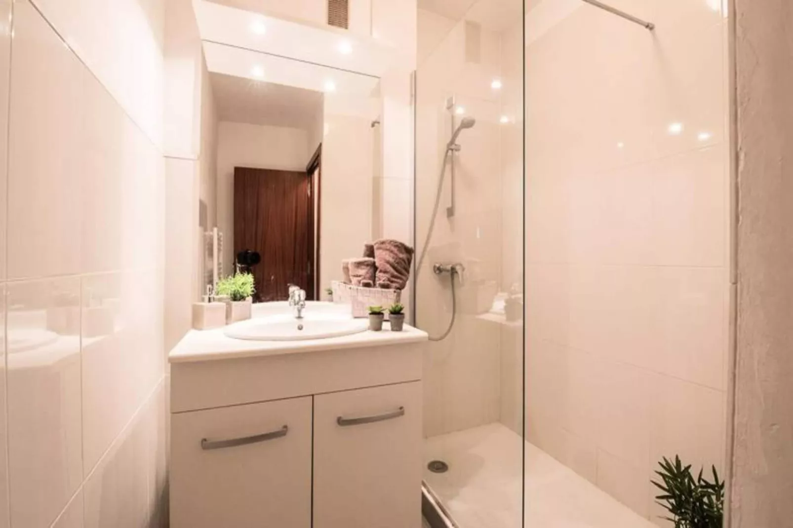 Résidence Neste C-Badkamer