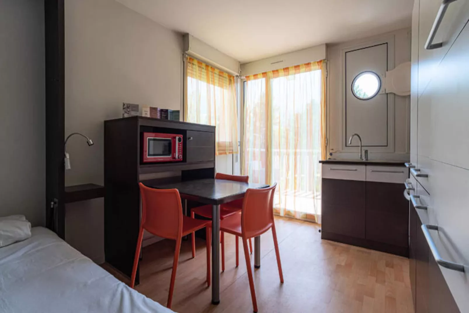 Suite Hôtelière Radiana***-Image-tags.