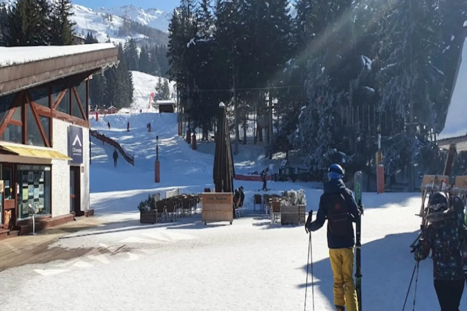 Résidence Bouquetins A-Buitenkant zomer