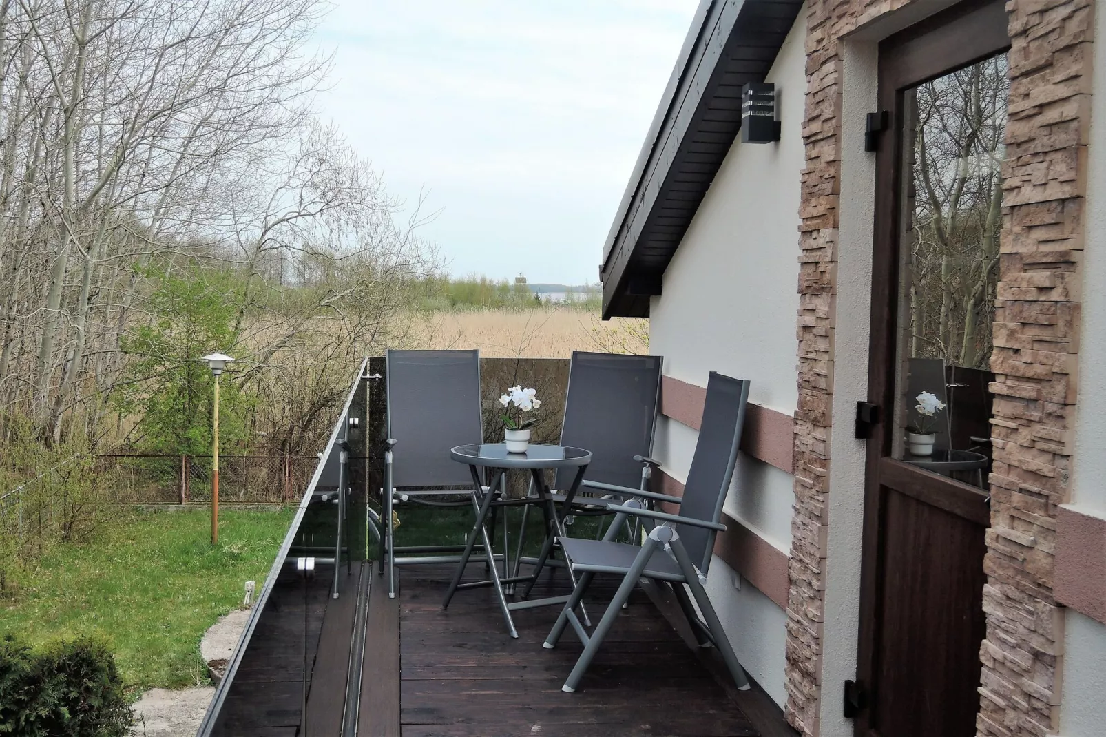Komfortowy apartament z basenem i jacuzzi w Międzywodziu-Buitenkant zomer