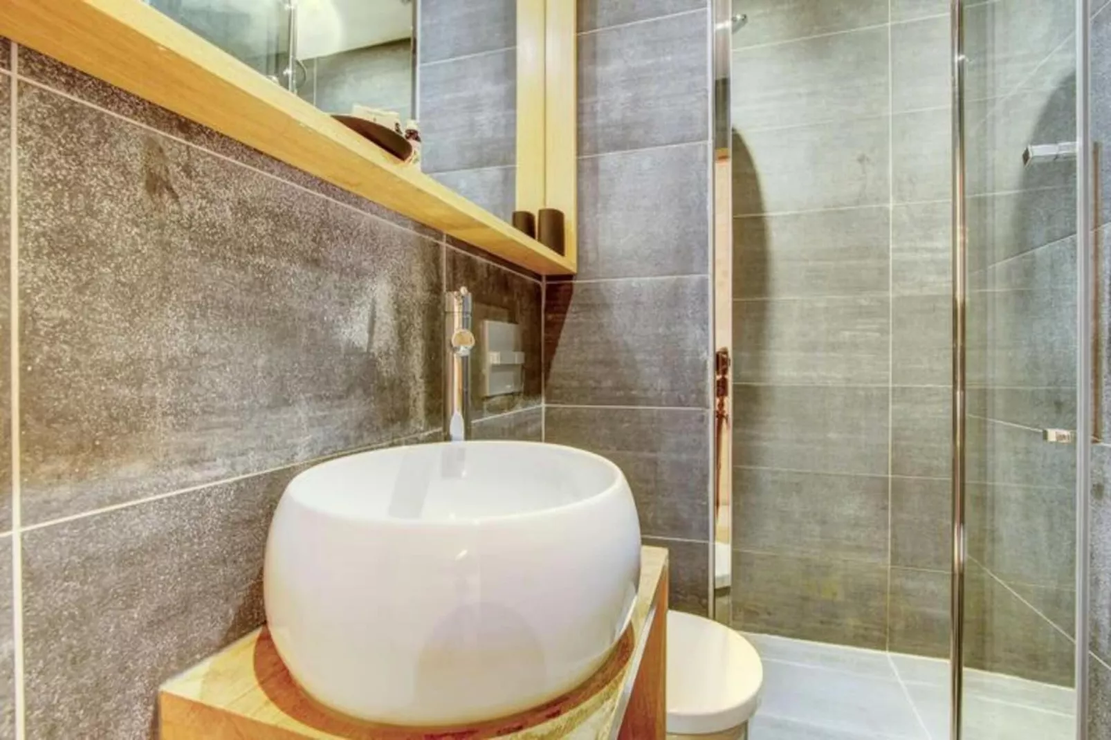 Résidence L' Auberge-Badkamer