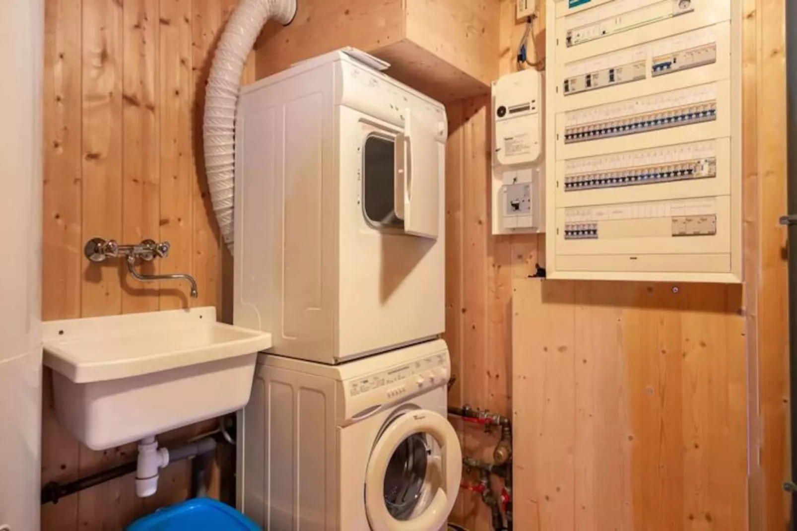 Chalet Clairvaux-montriond-Image-tags.