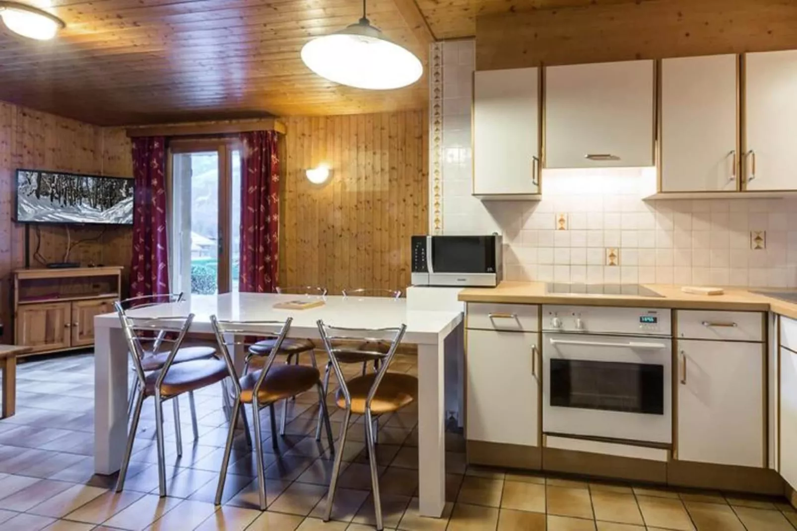 Chalet Gord-Eetkamer