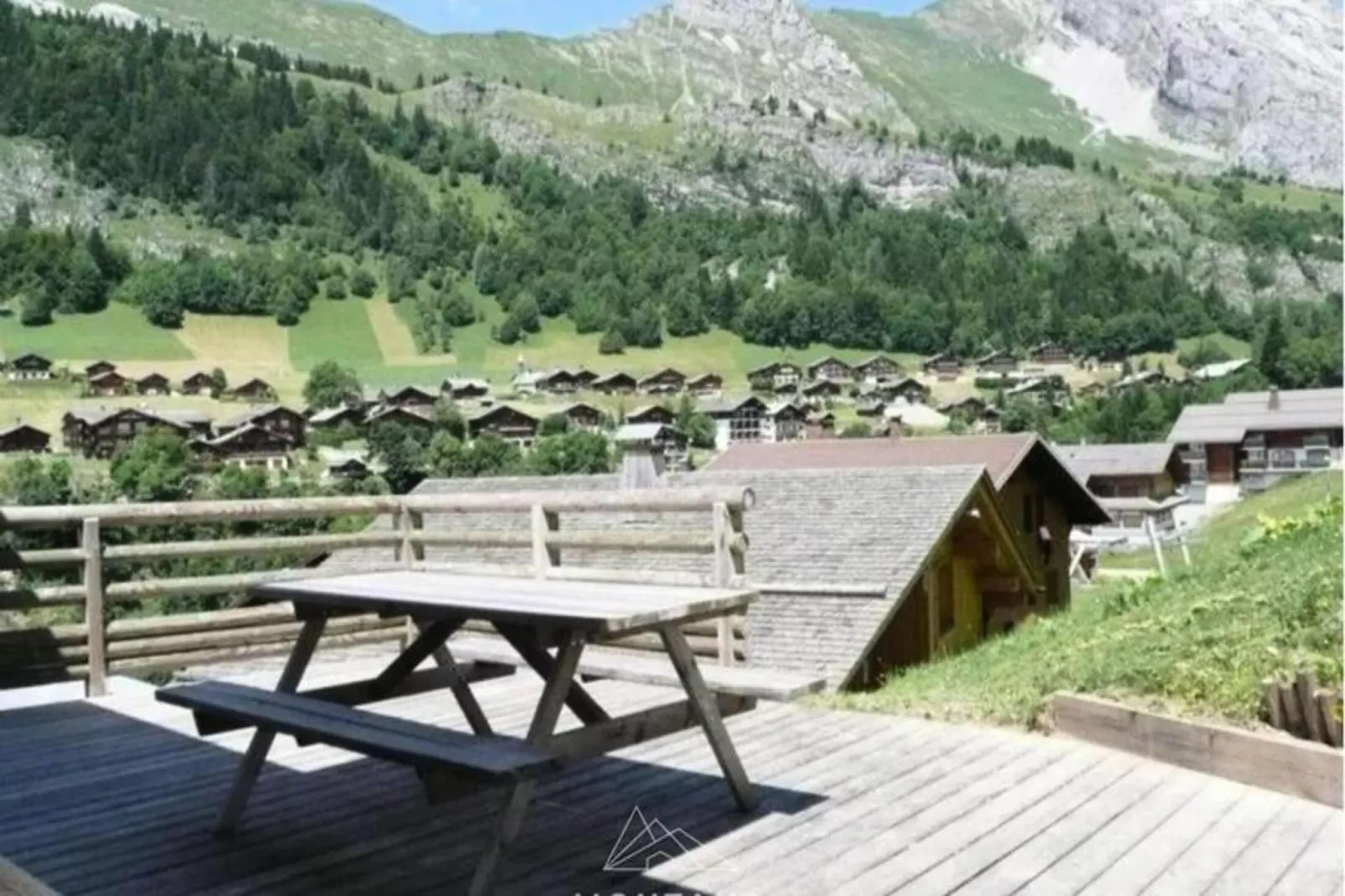Chalet Le Trefle-Uitzicht zomer