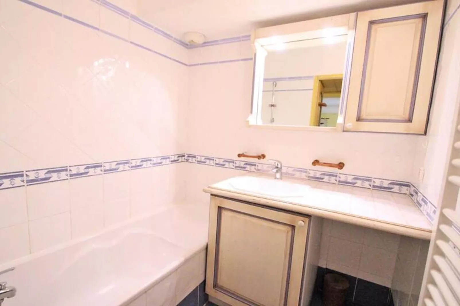 Résidence Port Marine-Badkamer