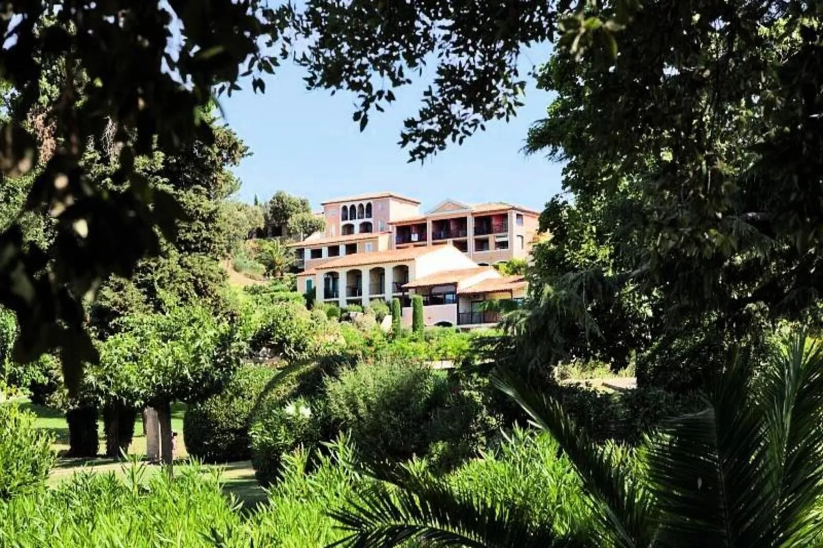 Résidence Les Parcs de Grimaud - maeva Home-Buitenkant zomer