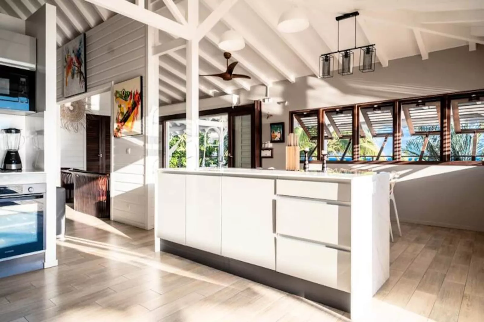 Villa Sea Front-Image-tags.