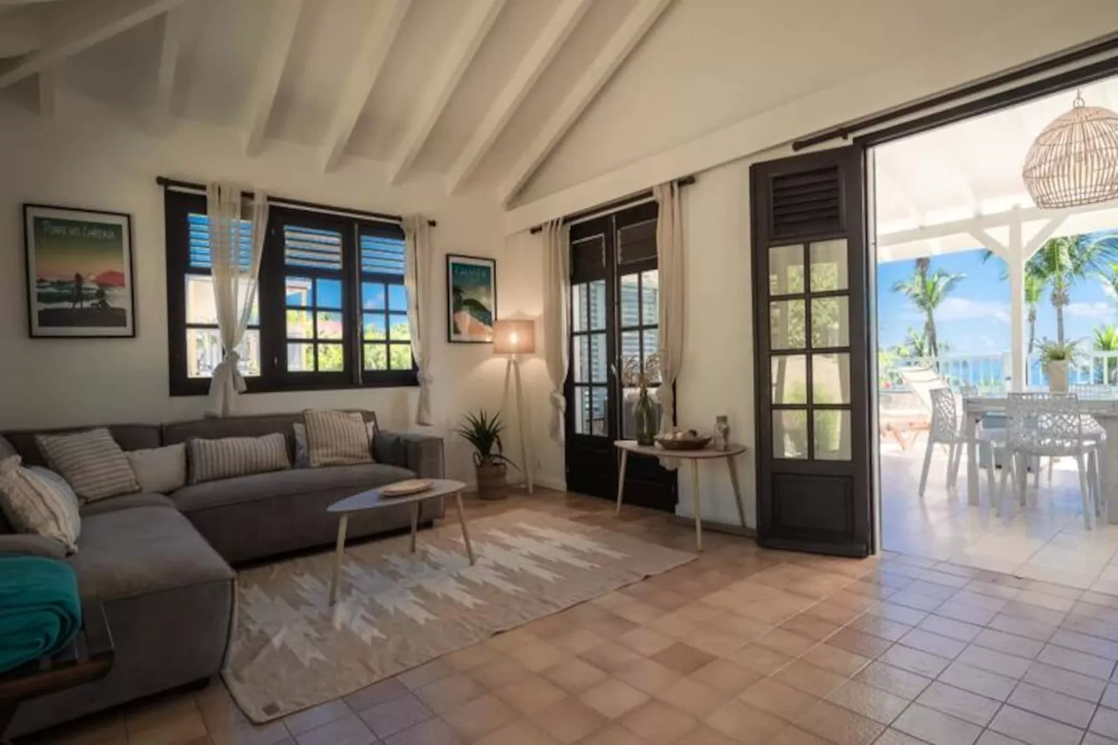 Villa Blue Horizon-Image-tags.