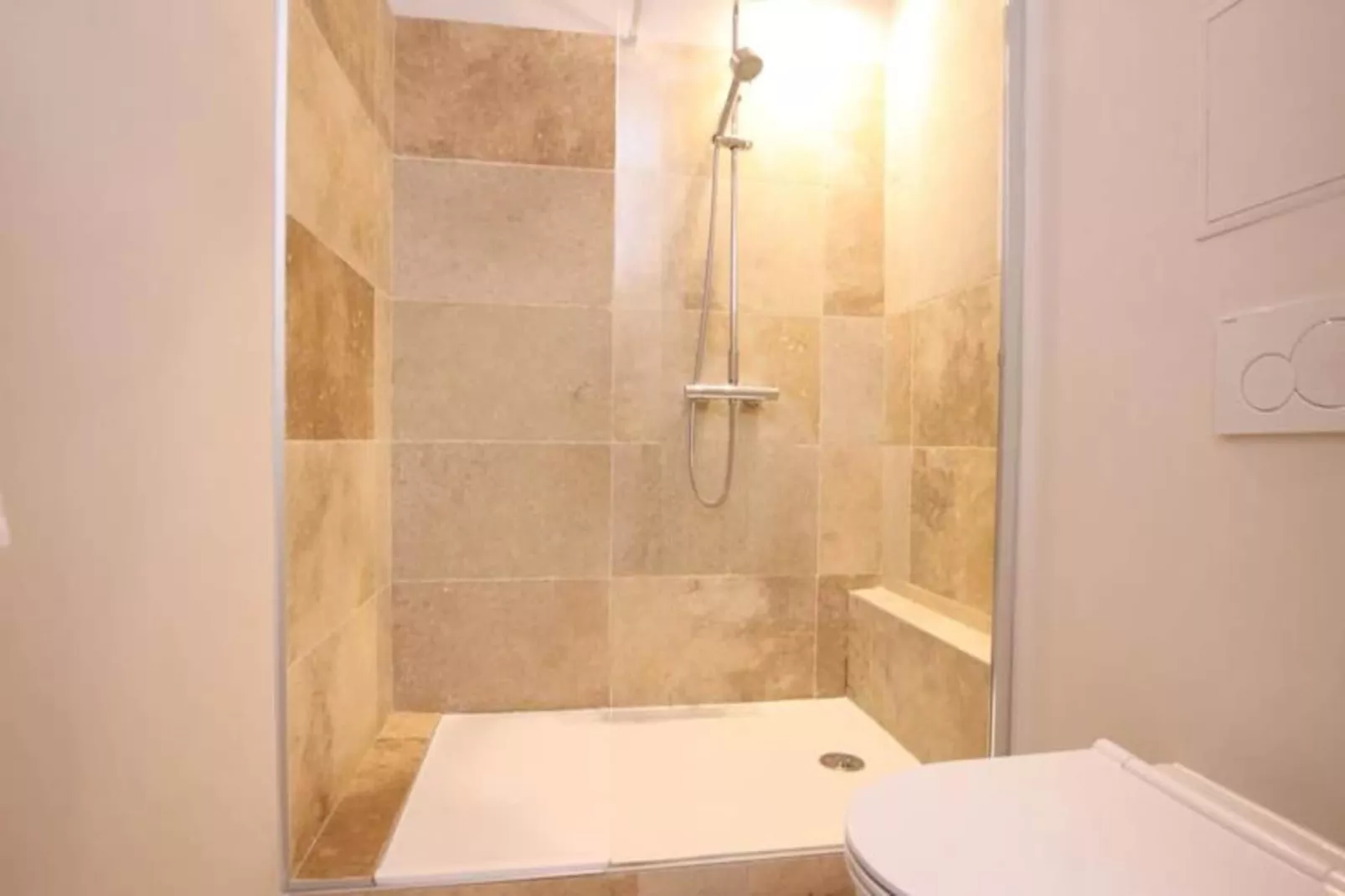 Superbe Appartement Typiquement Bordelais En Hypercentre Pour *4 Personnes*-Buitenkant zomer