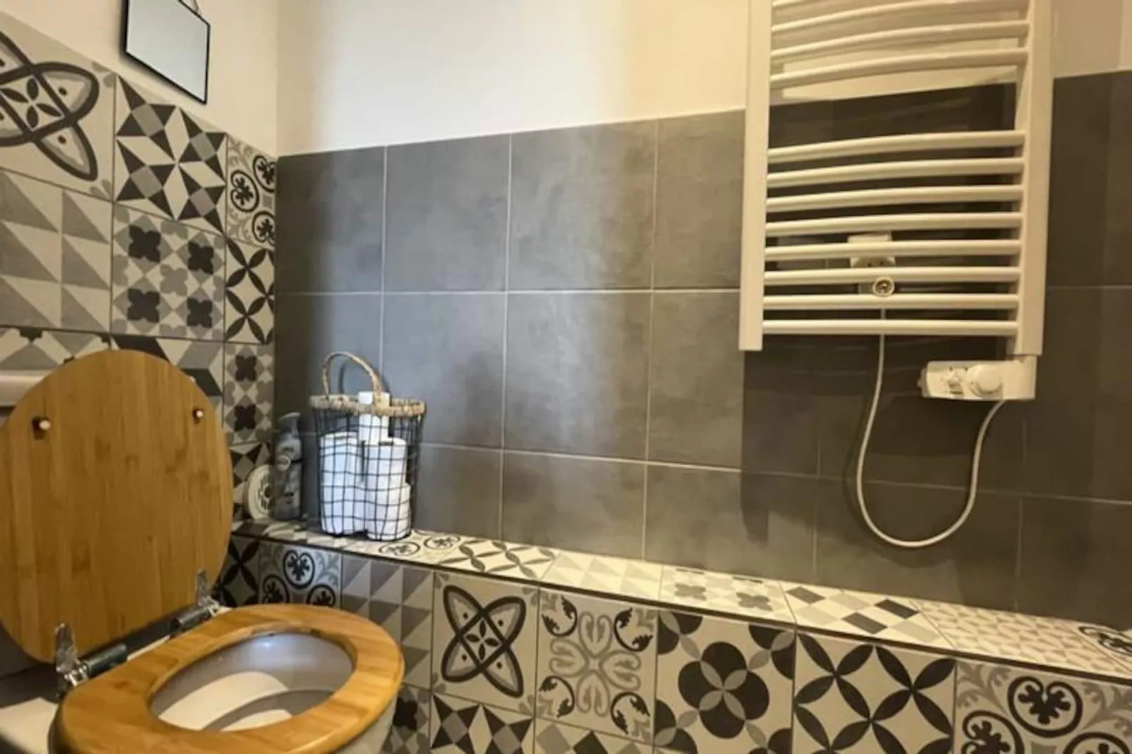 Superbe Appartement Joliment D&eacute;cor&eacute; Pour 4 P Sur Les Quais De Bordeaux-Image-tags.