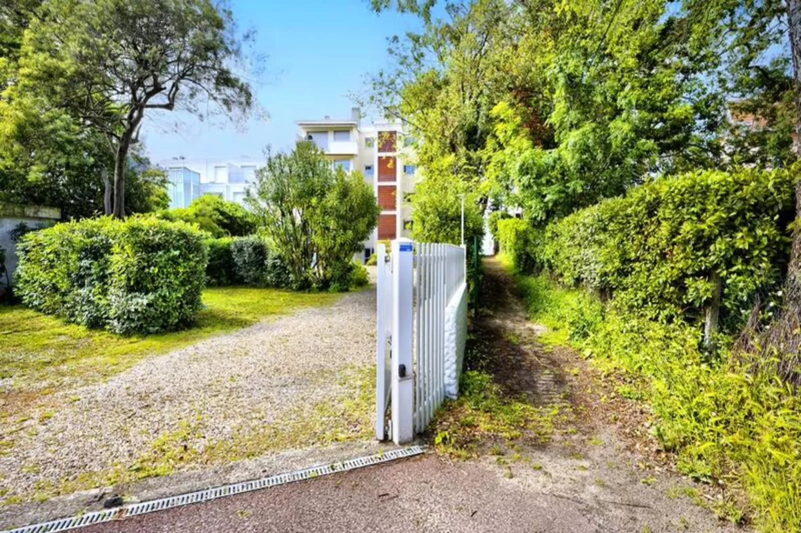 Résidence La Croisière-Buitenkant zomer