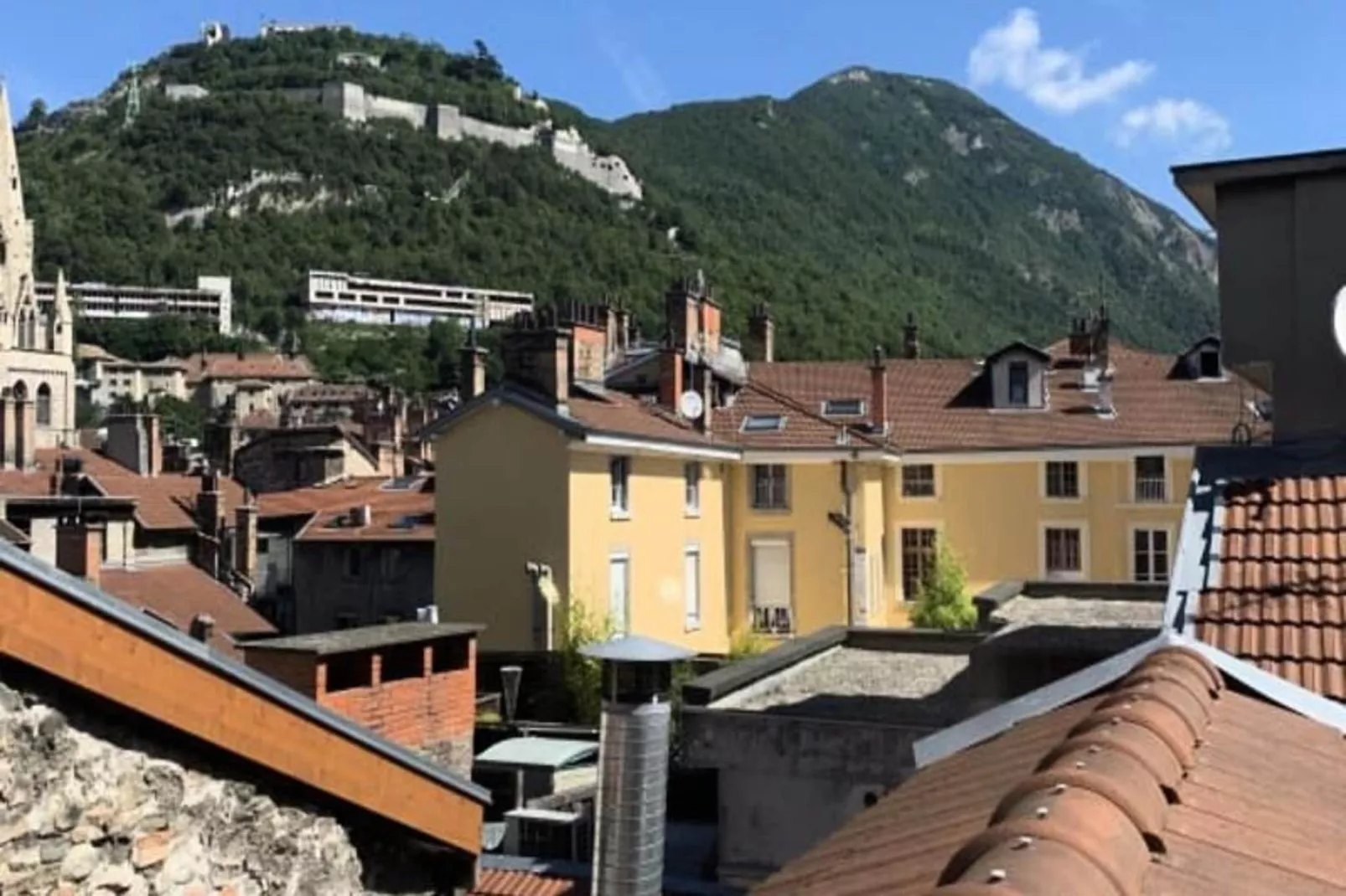 Le C&oelig;ur De Grenoble | Hyper-centre | Id&eacute;al &eacute;tudiant 🤍-Uitzicht zomer