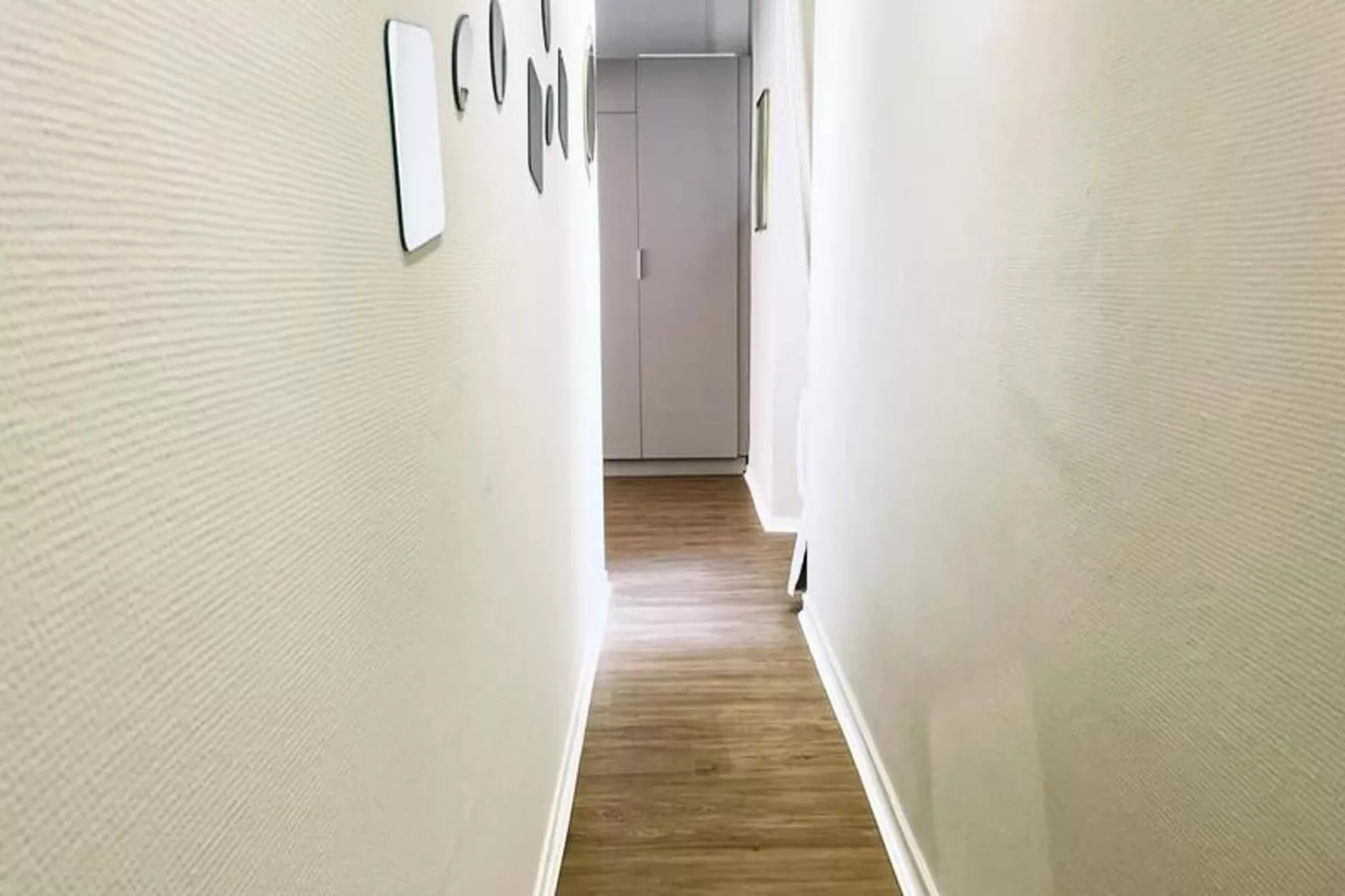 Le Studio En Duplex Championnet - Humbert Ii (droite) 👑-Overloop