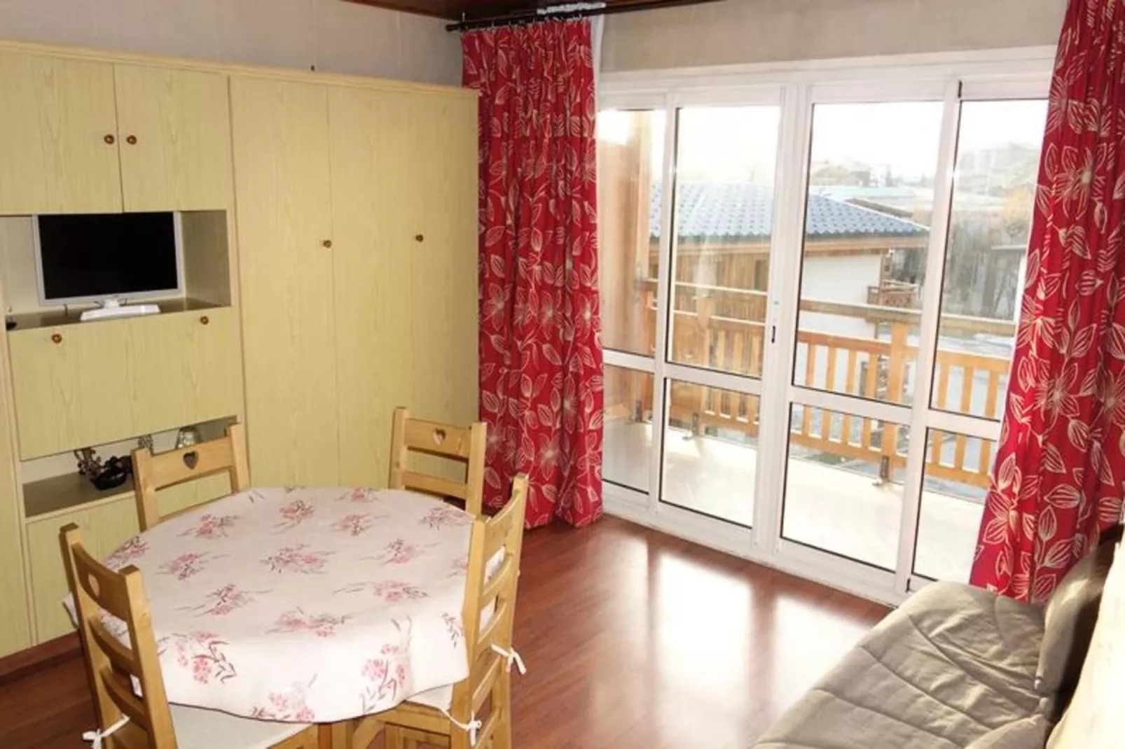 Résidence Choucas-Eetkamer