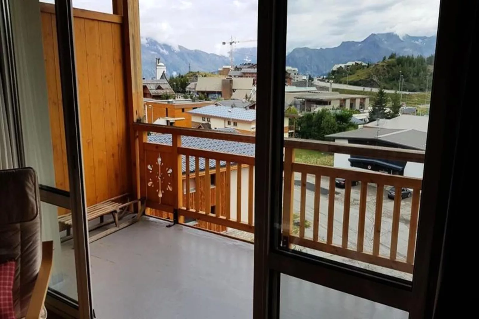 Résidence Choucas-Buitenkant zomer