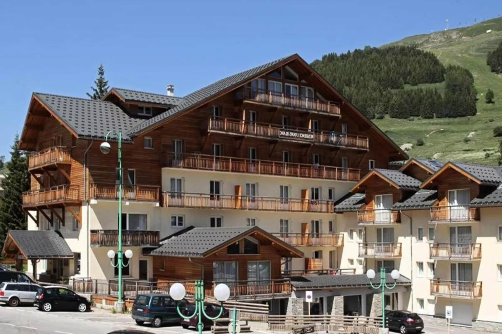 Résidence Odalys L'Ours Blanc-Buitenkant zomer