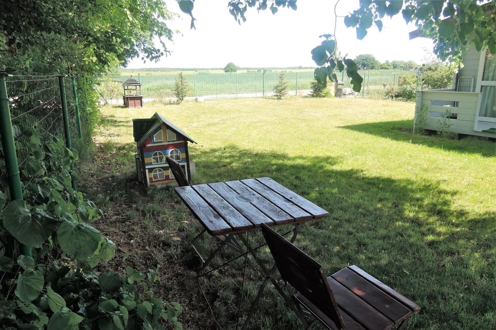 Bungalow Pod lipą Wrzosowo-Tuinen zomer