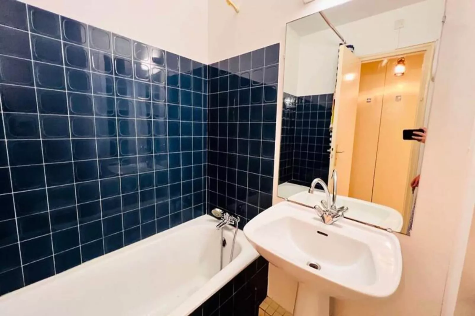 Résidence Porigo-Badkamer