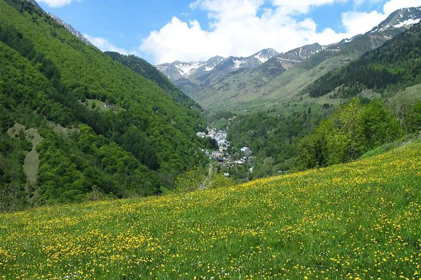 Résidence Pre De Camille-Eetkamer